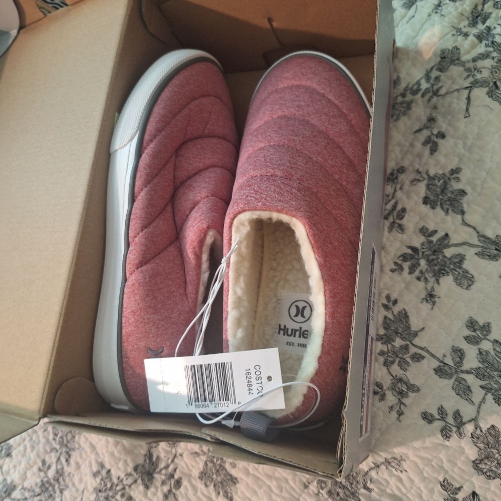 Hurley new shoes size 8